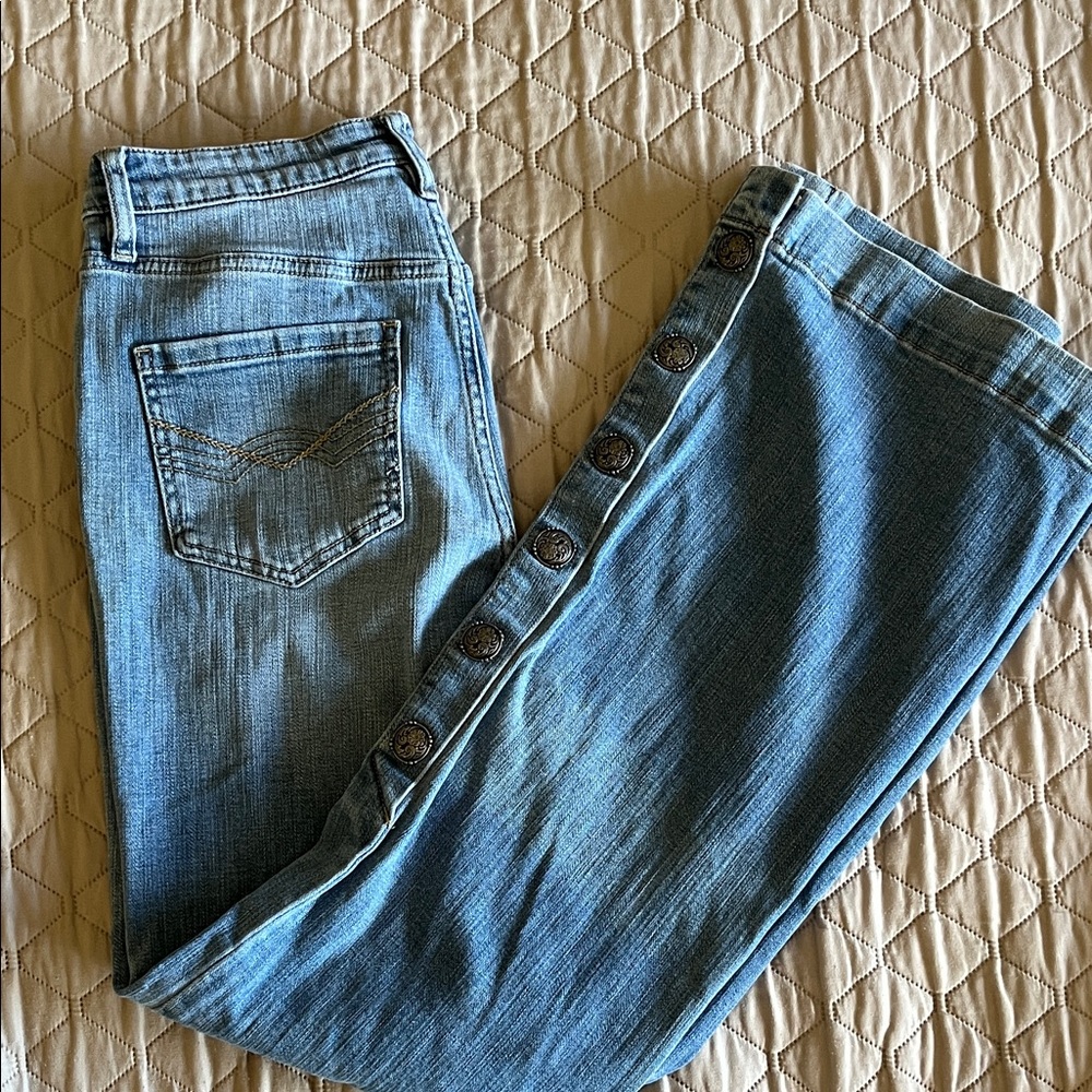 Adorable wide leg trouser jeans!